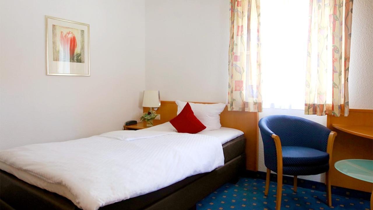 Hotel Gasthof Adler Ульм Екстер'єр фото