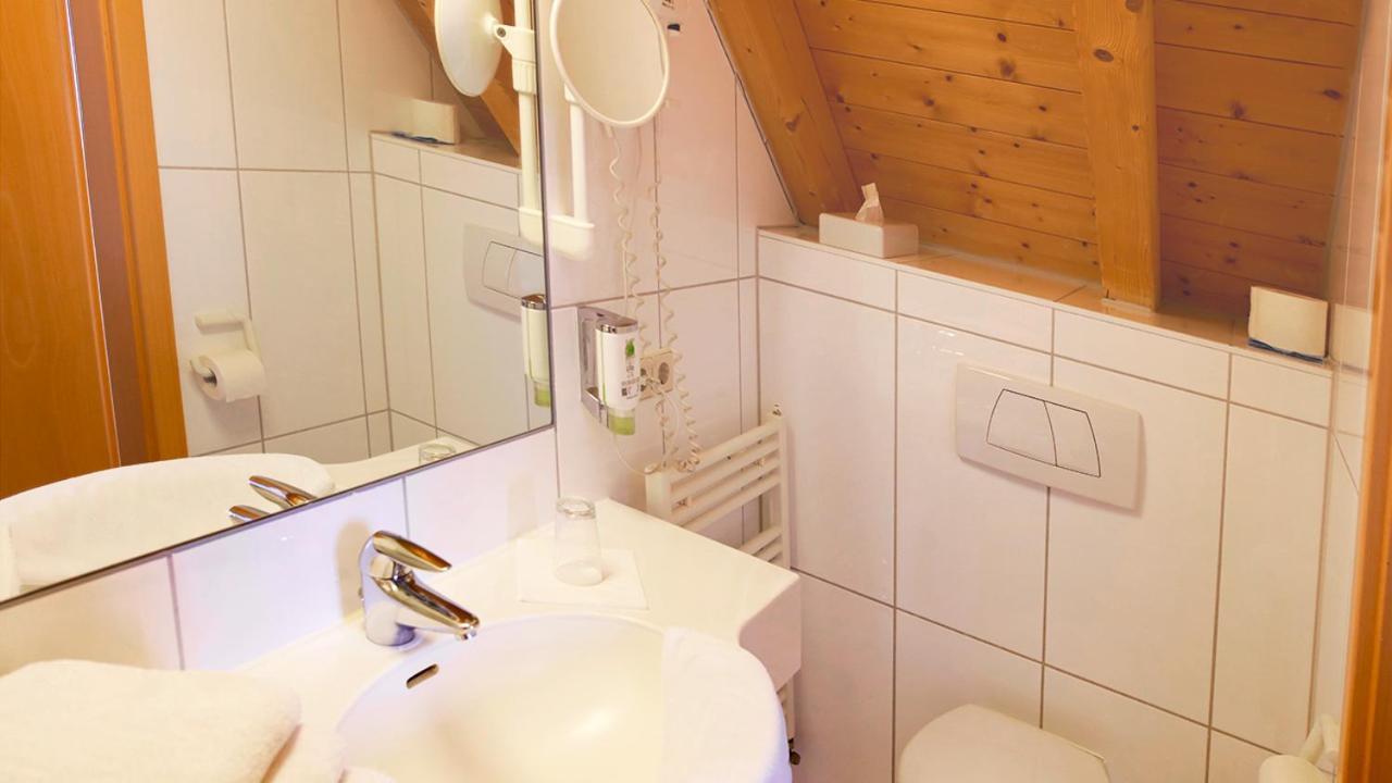 Hotel Gasthof Adler Ульм Екстер'єр фото