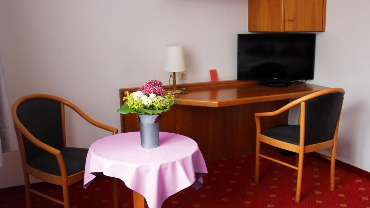 Hotel Gasthof Adler Ульм Екстер'єр фото