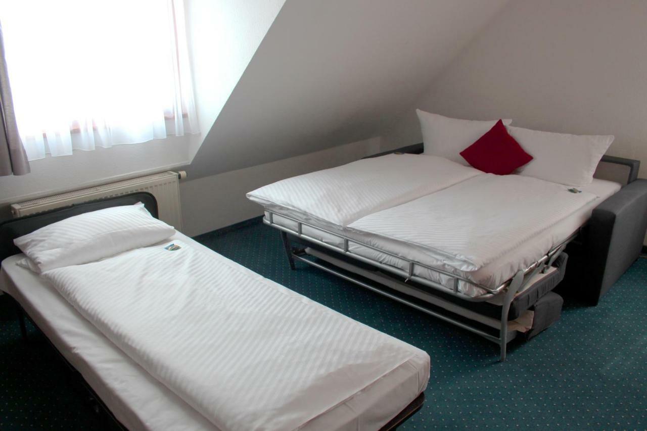 Hotel Gasthof Adler Ульм Екстер'єр фото