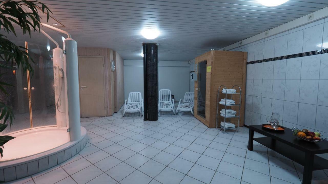 Hotel Gasthof Adler Ульм Екстер'єр фото